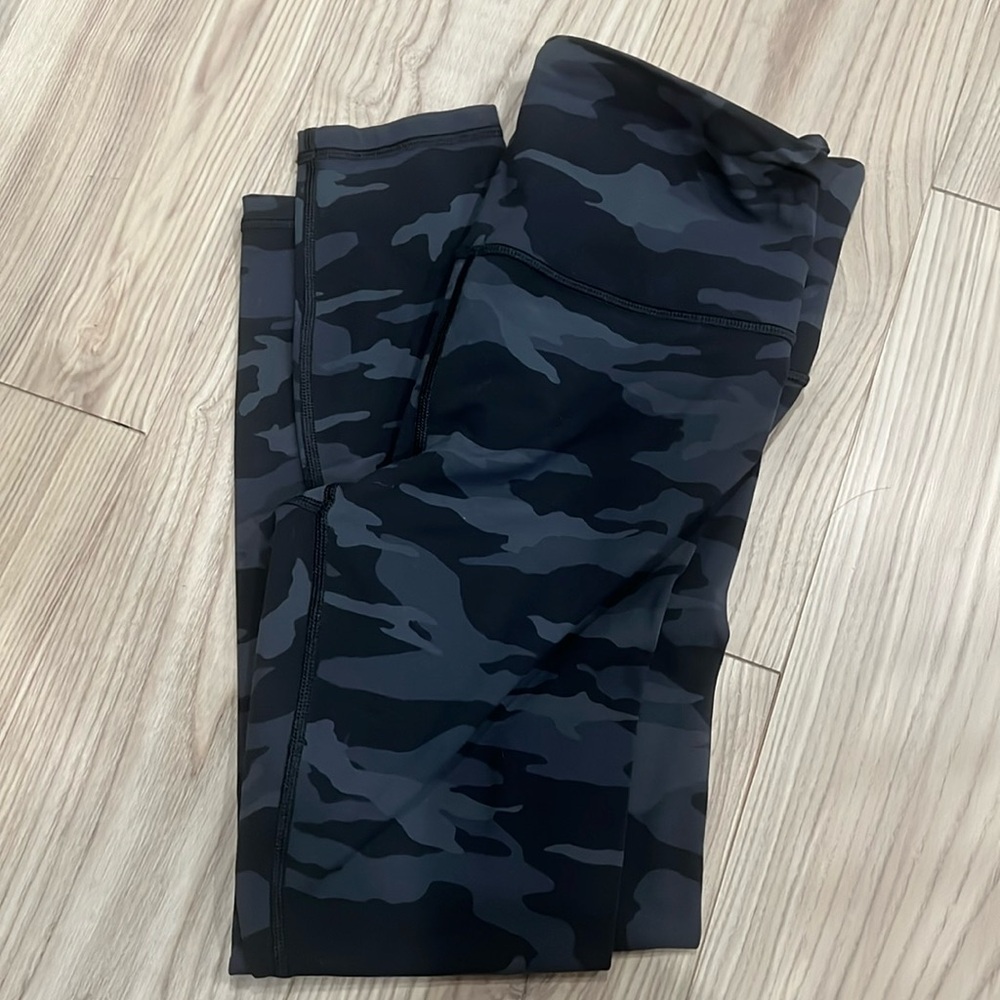 Athleta Camo Elation 7/8 Tight